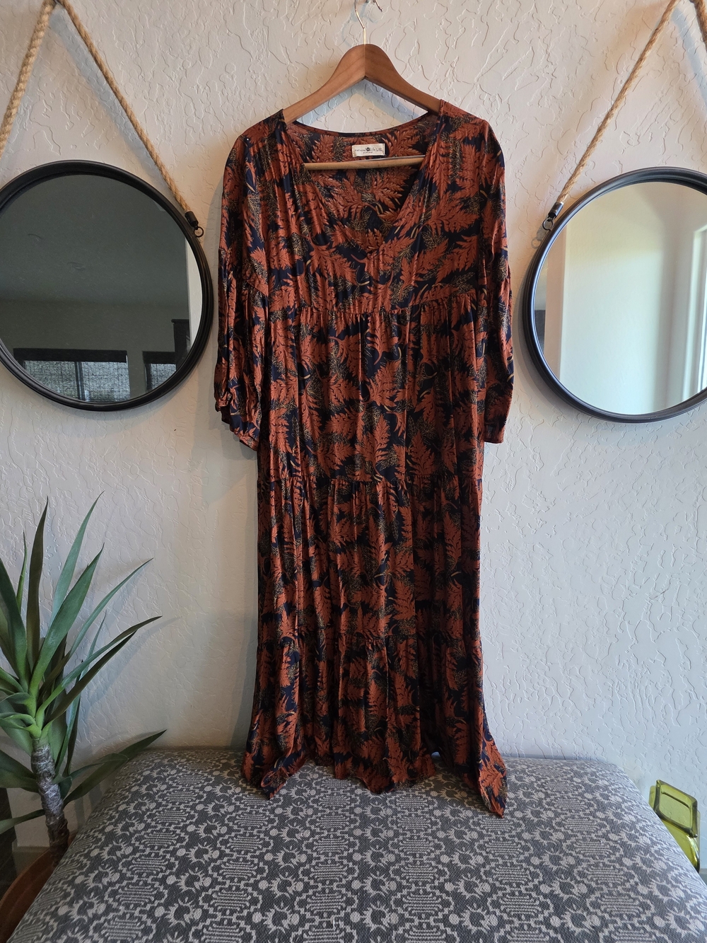NATURAL LIFE Rust and Navy Botanical Maxi Dress